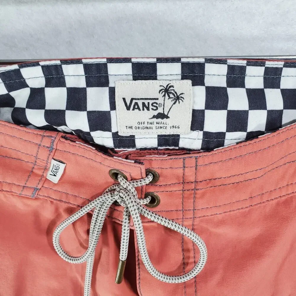 VANS: Off The Wall BoardShorts Men's Size 34